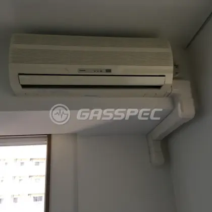 施工前のエアコン（RAS-2854AD）