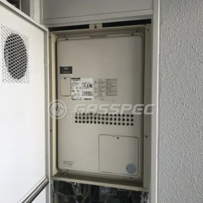 施工前の暖房熱源機（GTH-2434AWX6H-H）