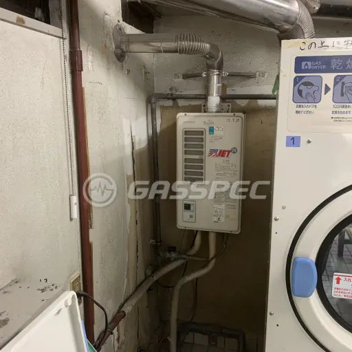 交換前の給湯器（ノーリツ GQ-2420WZD-F）