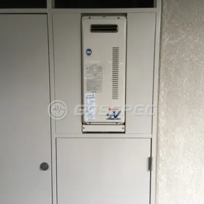 施工前の給湯器（RUF-VS1615SAW）
