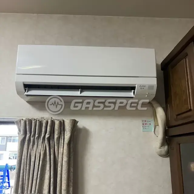 交換後のエアコン（三菱 MSZ-GV2226-W）