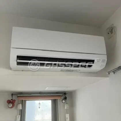施工後のエアコン（三菱 MSZ-GV4025S-W）