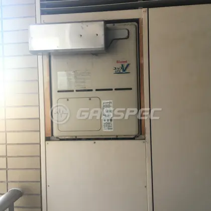 施工前の暖房熱源機（RUFH-VD2401AA2-3）