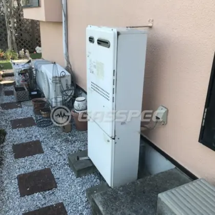 施工前の暖房熱源機（GTH-2444AWX3H）
