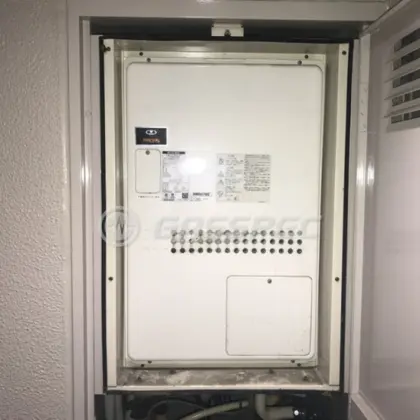 施工前の暖房熱源機（GTH-1644AWXD-TB）