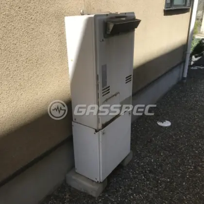 施工前の暖房熱源機（RUFH-V2403SAW2-3）