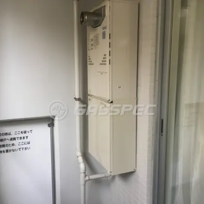 施工前の暖房熱源機（GTH-C2436AWX3H-T）