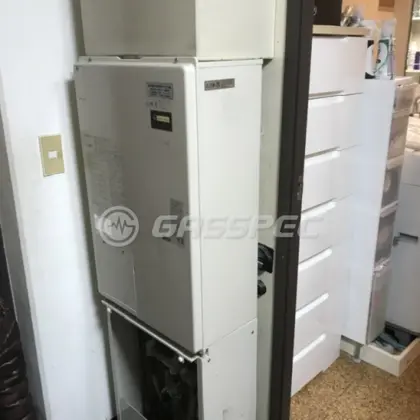 施工前の暖房熱源機（AD-2899AFQ）