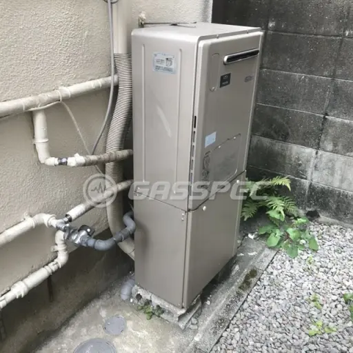 交換前の暖房熱源機（リンナイ RVD-E1610AW2-1）