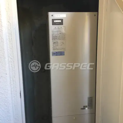 施工前の給湯器（AD-207FFA）
