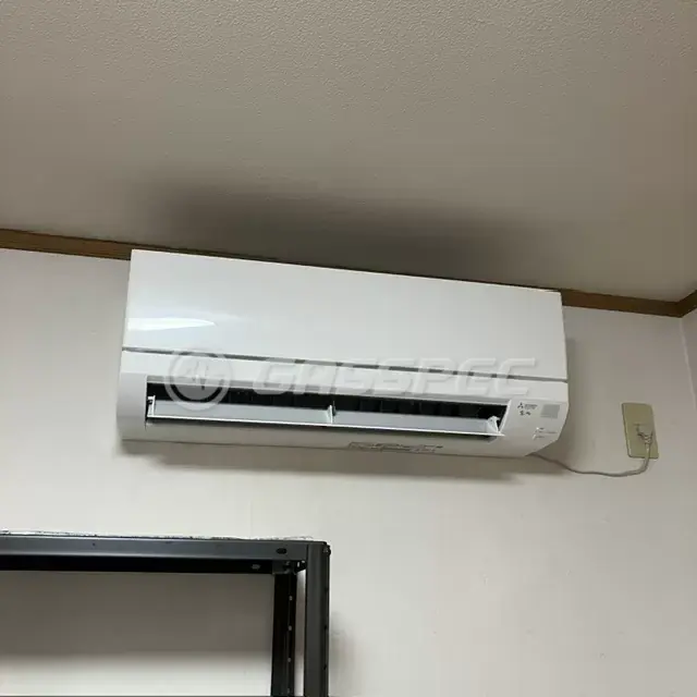 交換後のエアコン（三菱 MSZ-GV2226-W）