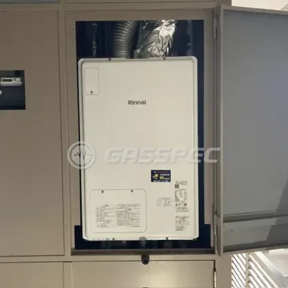 施工後の暖房熱源機（リンナイ RUFH-A2400AFF2-3(A)）