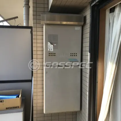施工前の給湯器（GT-2000SAW）