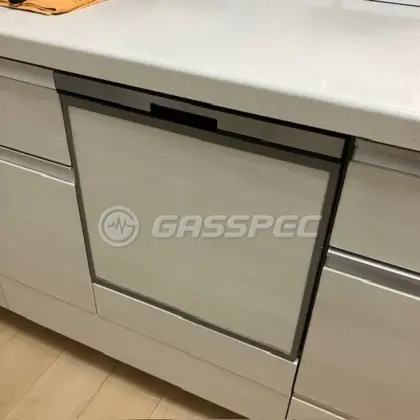 施工後のビルトイン食洗機（パナソニック NP-45BS1S）