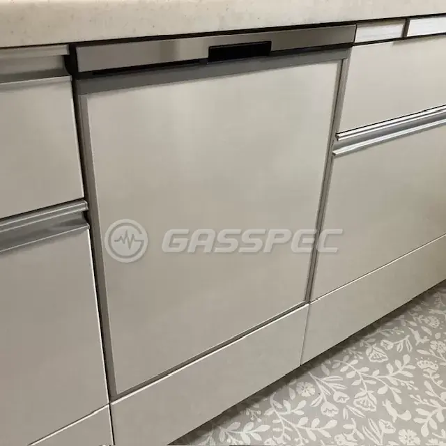 交換後のビルトイン食洗機（パナソニック NP-45BD1S）