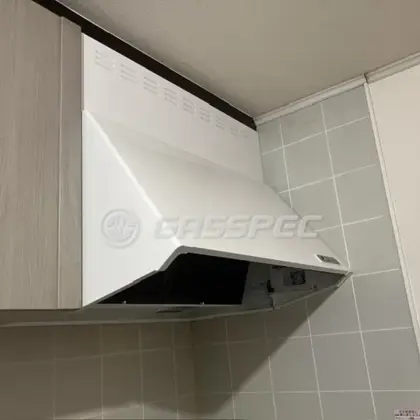 施工後のレンジフード（富士工業 BDR-3HL-751W）