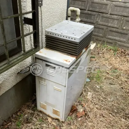 施工前の給湯器（KZ-1601SA）