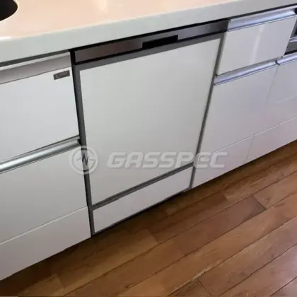 施工後のビルトイン食洗機（パナソニック NP-45BD1S）