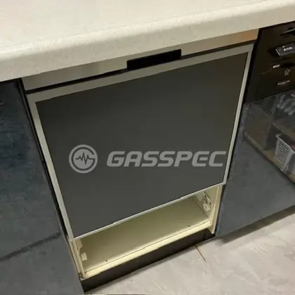 施工後のビルトイン食洗機（パナソニック NP-45BS1S）