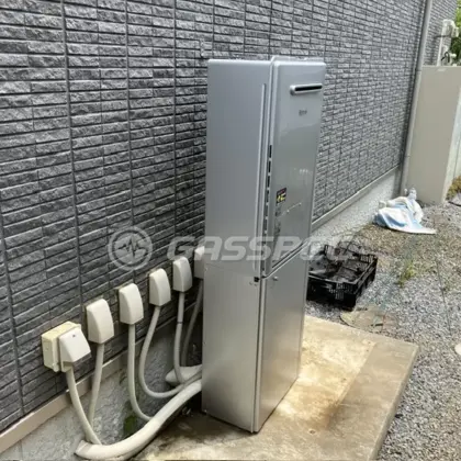 施工後の暖房熱源機（リンナイ RUFH-E2408AW2-6(A)）