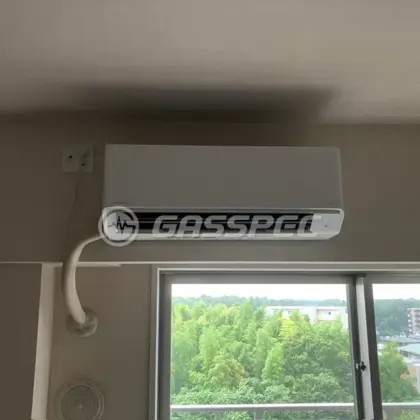 施工後のエアコン（パナソニック CS-286DJ-W）