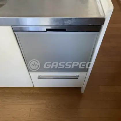 施工後のビルトイン食洗機（パナソニック NP-45BS1S）