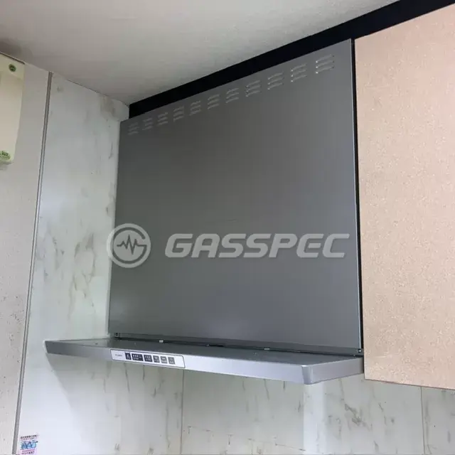 交換後のレンジフード（リンナイ LGR-3R-AP902SV）