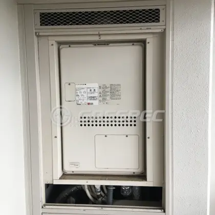 施工前の暖房熱源機（GTH-2417AWX3H-H）