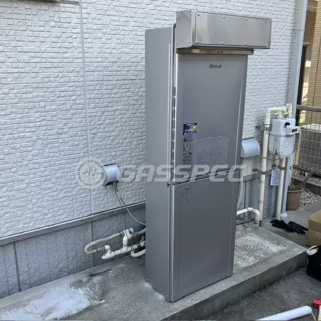 交換後の暖房熱源機（リンナイ RUFH-E2408AW2-6(A)）