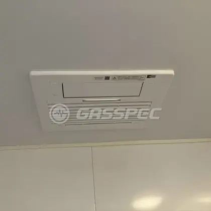 施工後の浴室乾燥機（リンナイ RBH-C3302K1P）