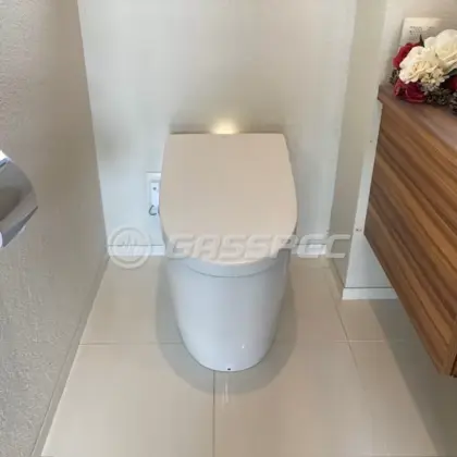 施工後のトイレ（TOTO CES9710W#NW1）