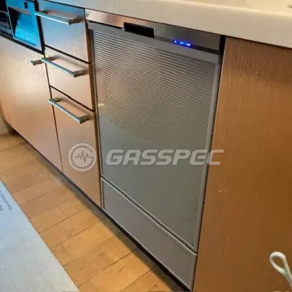施工後のビルトイン食洗機（パナソニック NP-45BD1S）