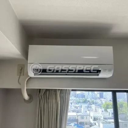 施工後のエアコン（三菱 MSZ-GV2826-W）