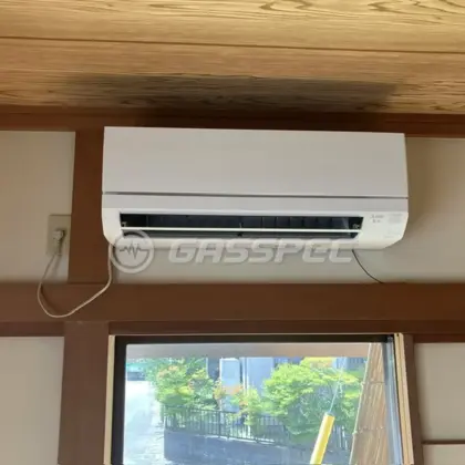 施工後のエアコン（三菱 MSZ-GV2826-W）