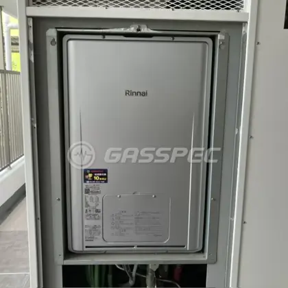 施工後の暖房熱源機（リンナイ RUFH-E2407SAU2-3(A)）