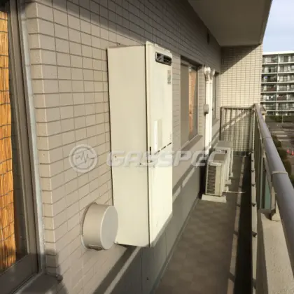 施工前の給湯器（RUF-V2401SAW）