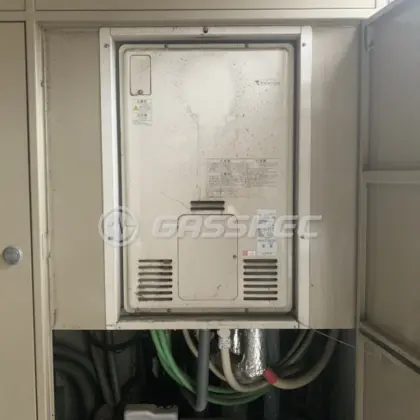 施工前の暖房熱源機（RUFH-2405AU）