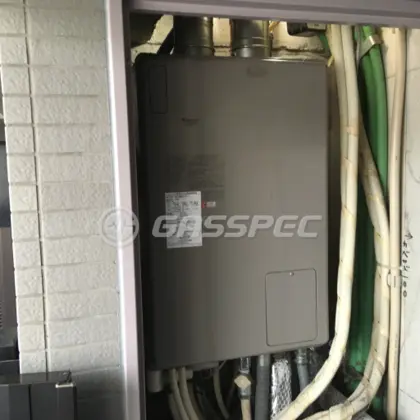 施工前の暖房熱源機（GTH-2401AWXH-FF-1）