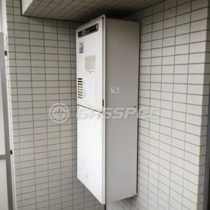 施工前の暖房熱源機（RUFH-VD2400AW2-3）