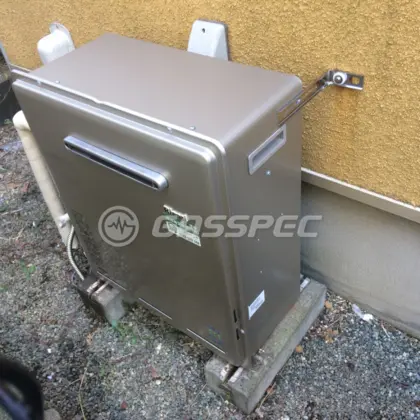 施工後の給湯器（リンナイ RUF-E2405SAG(A)）