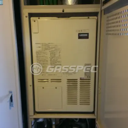 施工前の暖房熱源機（AT-4299ARSAW3Q-H）
