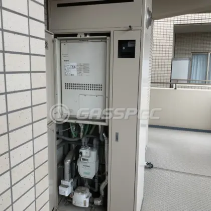 施工前の暖房熱源機（GTH-2413AWXH-H）