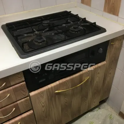 施工前のビルトインガスコンロ（DG3050NR）