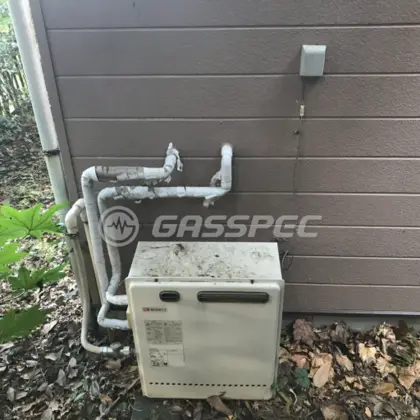 施工前の給湯器（GRQ-2027SAX-1）