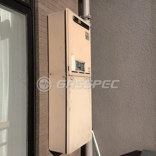 交換前の給湯器（リンナイ RUF-V2400SAW-1）