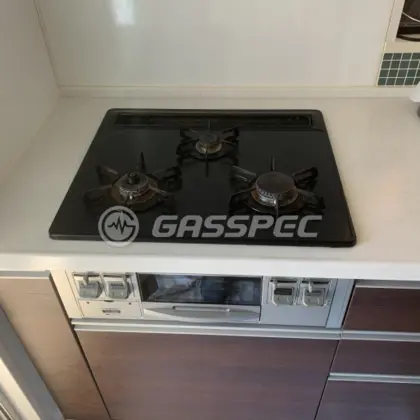 施工前のビルトインガスコンロ（DG32D1NR）