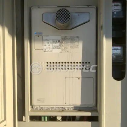 施工前の暖房熱源機（GTH-2434AWX3H-T）