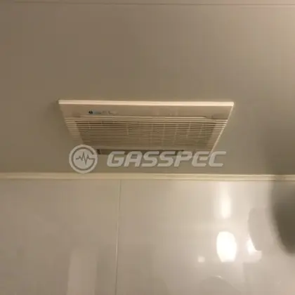 施工前の浴室乾燥機（BS-103HM-CX）