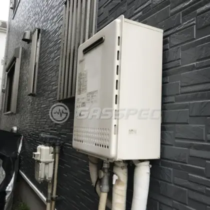 施工前の給湯器（GT-2450SAWX）