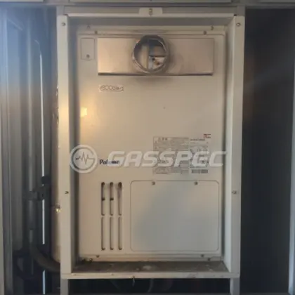 施工前の暖房熱源機（DH-GE2412APAZ3）